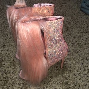 Nelly Bernal Heels